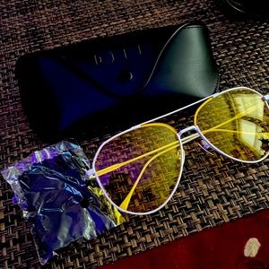 Diff yellow lenses aviator sunglasses